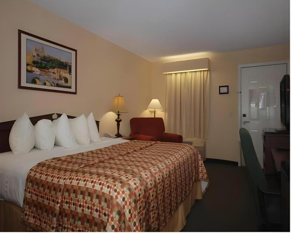 Rodeway Inn Sylacauga Hwy 280 Экстерьер фото