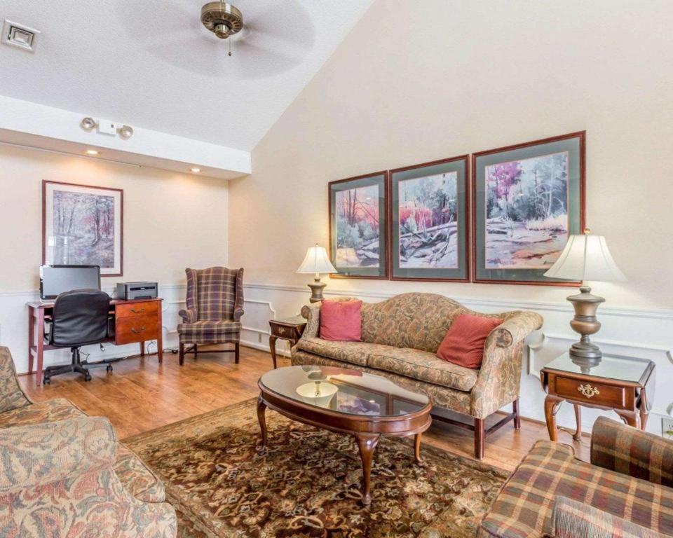 Rodeway Inn Sylacauga Hwy 280 Экстерьер фото