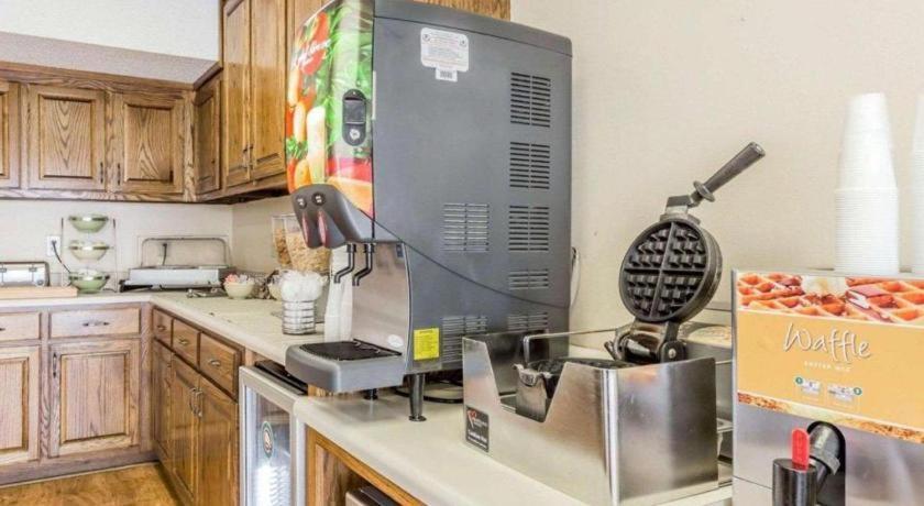 Rodeway Inn Sylacauga Hwy 280 Экстерьер фото
