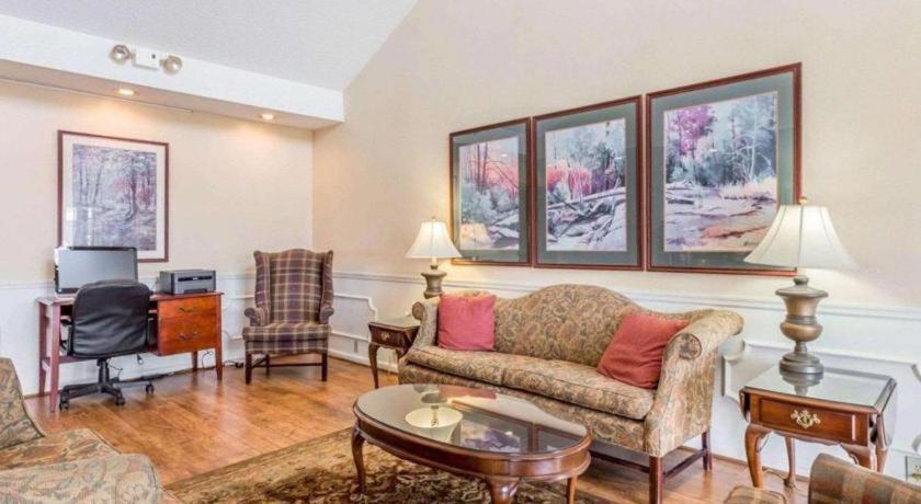 Rodeway Inn Sylacauga Hwy 280 Экстерьер фото